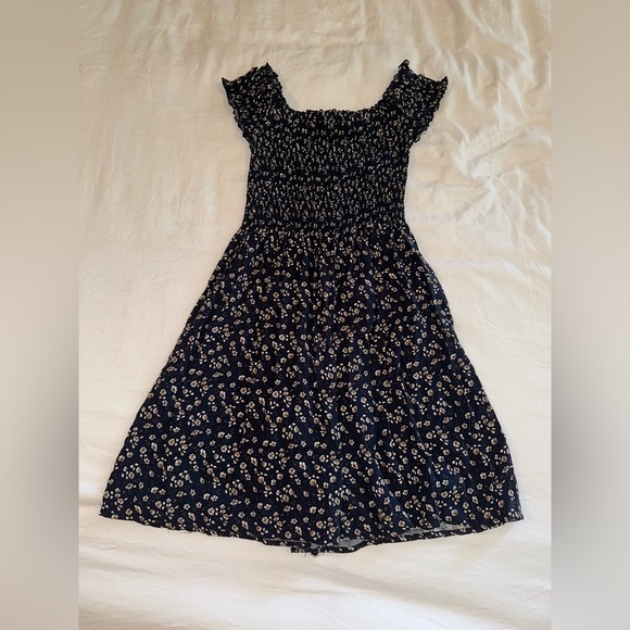 Brandy Melville Black Ruched Floral Mini Dress - Picture 2 of 3